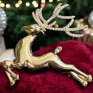 Vintage Reindeer Brooch Gold Crystal Rhinestones Festive Holiday Christmas Pin